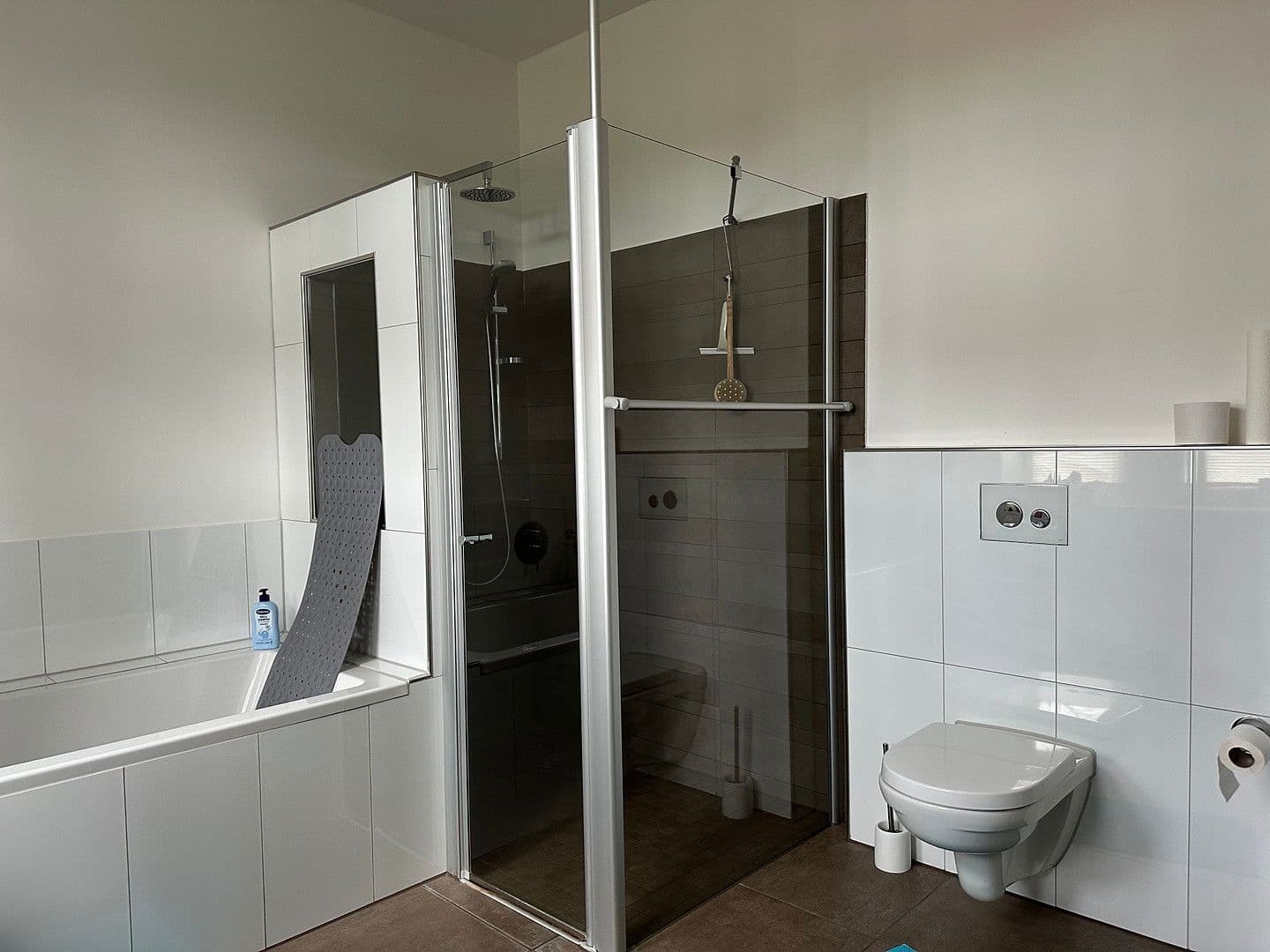 Pronájem domu 215 m², pozemek 300 m², Am Kapellenberg 7b, Bremen St. Magnus, Bremen Pronájem domu 215 m², pozemek 300 m², Am Kapellenberg 7b, Bremen St. Magnus, Bremen