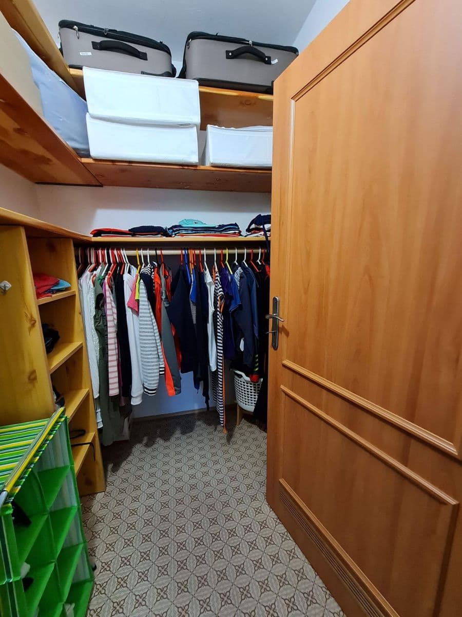Pronájem bytu 3+1 72 m², Seifertova, Jeseník, Olomoucký kraj Pronájem bytu 3+1 72 m², Seifertova, Jeseník, Olomoucký kraj