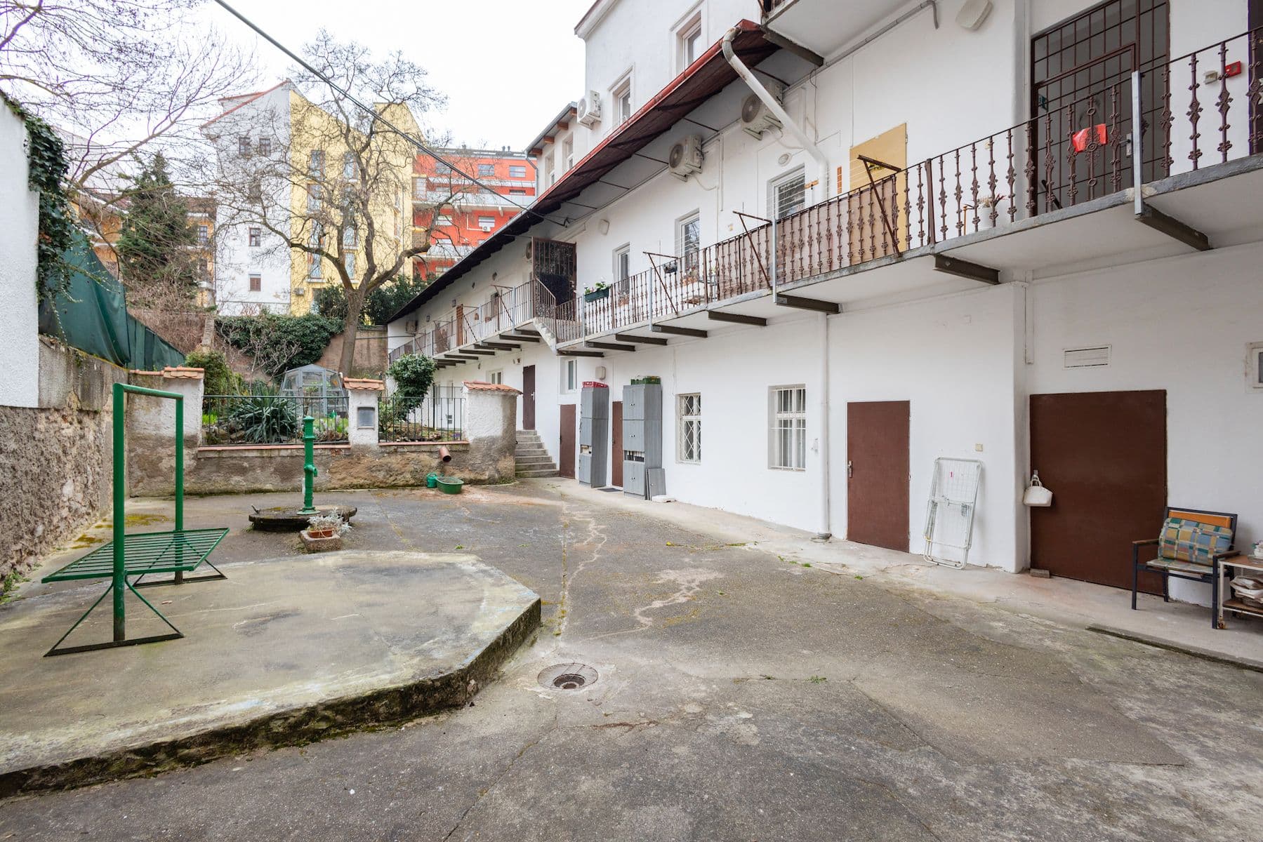 Prodej bytu 2+kk 114 m², Slavojova, Praha, Praha Prodej bytu 2+kk 114 m², Slavojova, Praha, Praha
