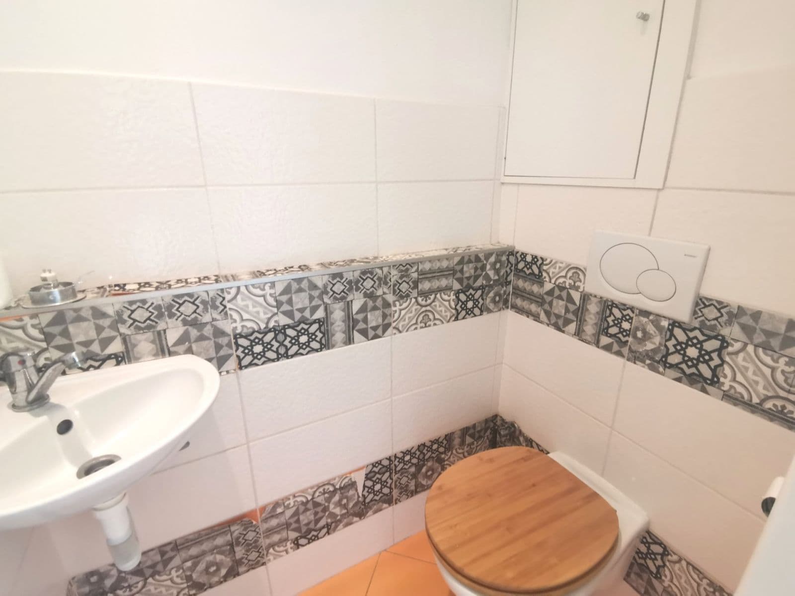Prodej bytu 4+1 94 m², Kovářova, Praha, Praha Prodej bytu 4+1 94 m², Kovářova, Praha, Praha