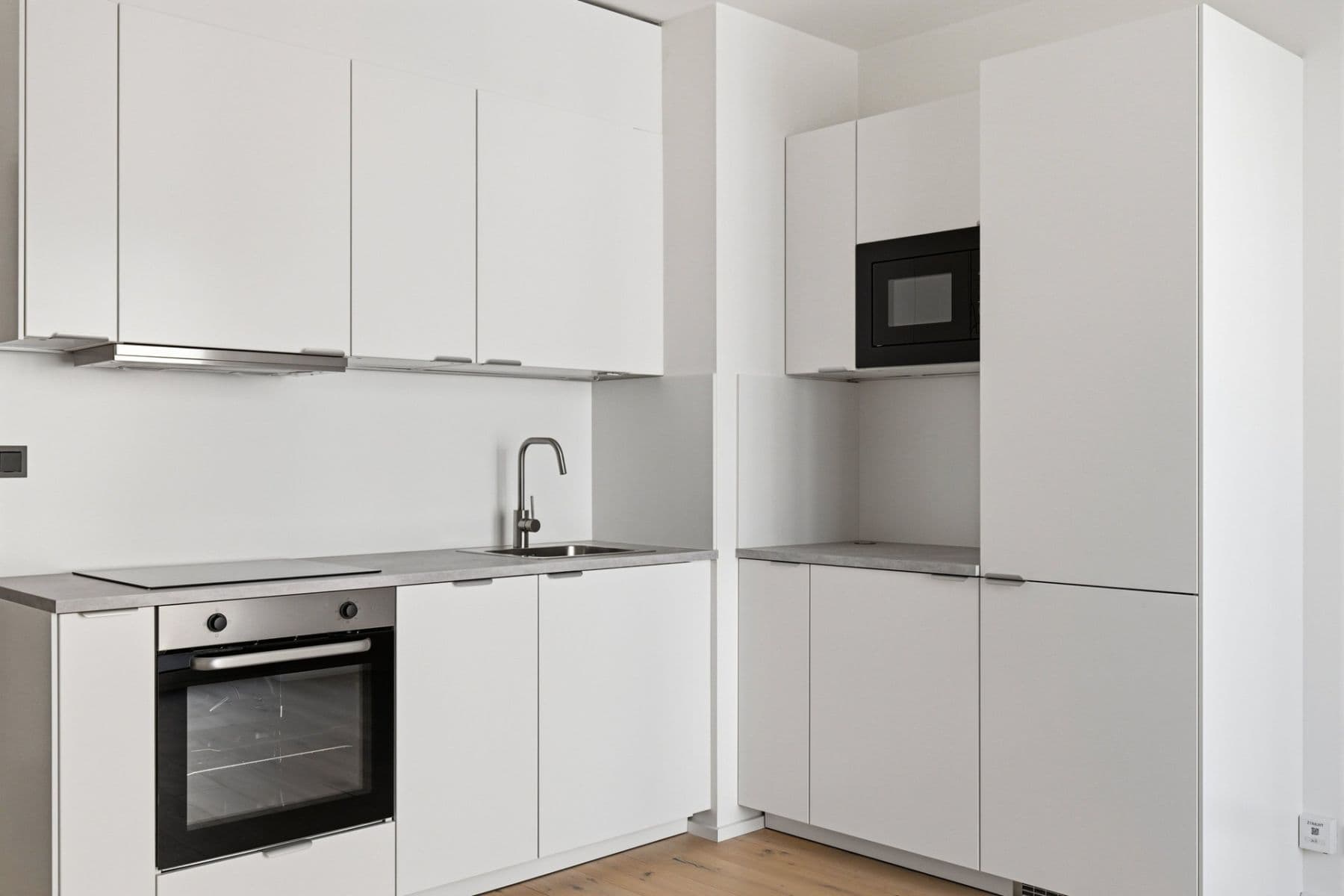 Pronájem bytu 1+kk 24 m², Krymská, Praha, Praha Pronájem bytu 1+kk 24 m², Krymská, Praha, Praha