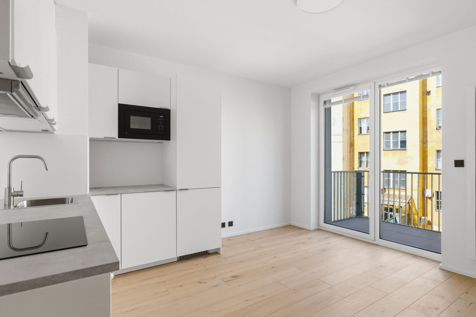 Pronájem bytu 1+kk 24 m², Krymská, Praha, Praha Pronájem bytu 1+kk 24 m², Krymská, Praha, Praha