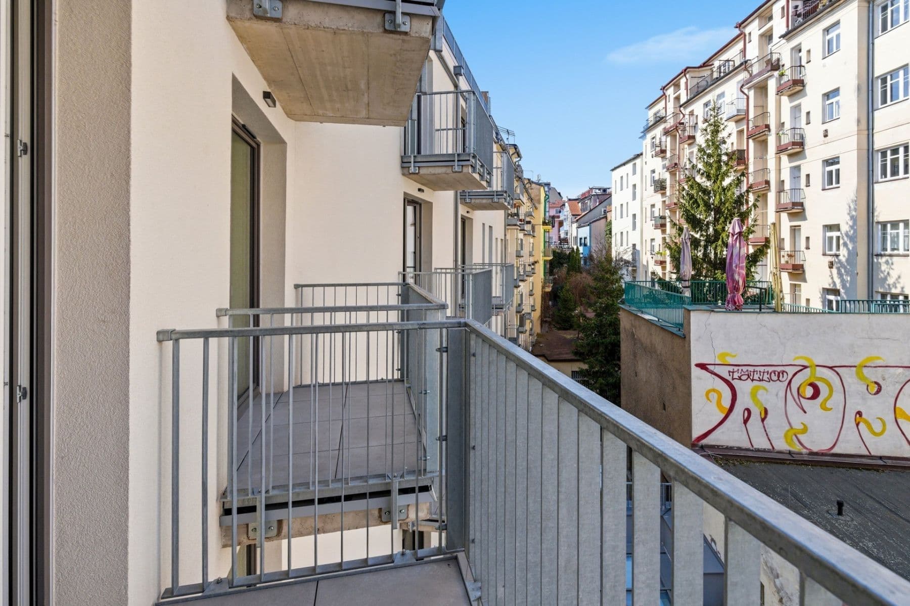 Pronájem bytu 1+kk 30 m², Krymská, Praha, Praha Pronájem bytu 1+kk 30 m², Krymská, Praha, Praha