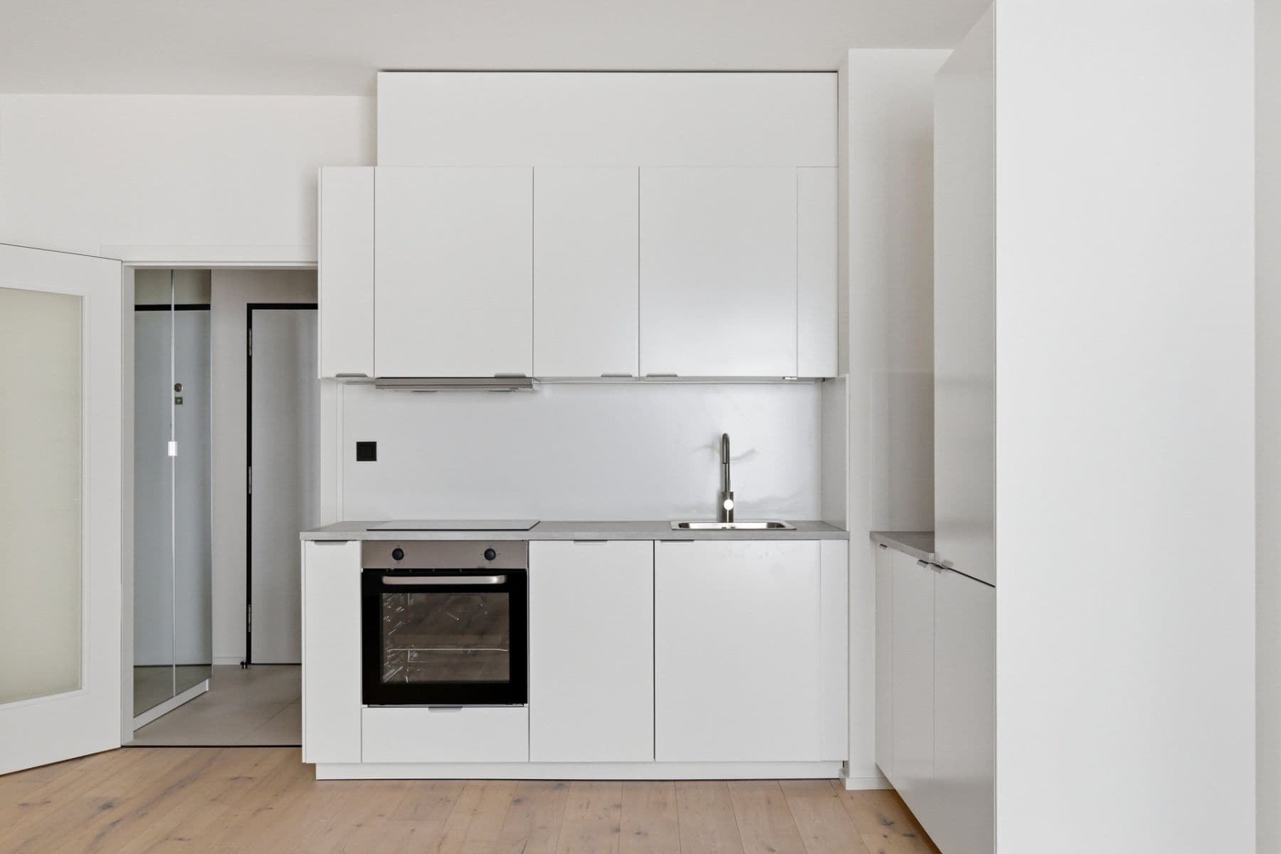 Pronájem bytu 1+kk 30 m², Krymská, Praha, Praha Pronájem bytu 1+kk 30 m², Krymská, Praha, Praha