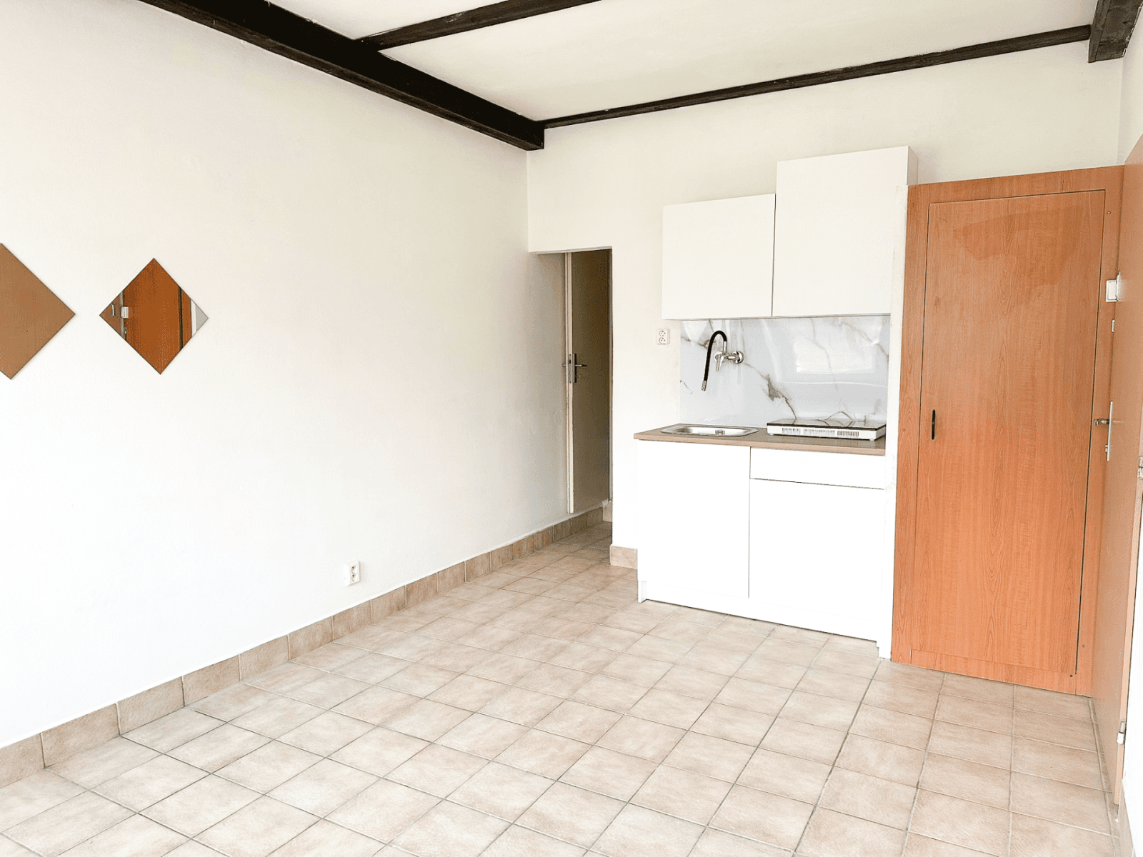 Pronájem bytu 1+kk 16 m², Okružní, Brno, Jihomoravský kraj Pronájem bytu 1+kk 16 m², Okružní, Brno, Jihomoravský kraj