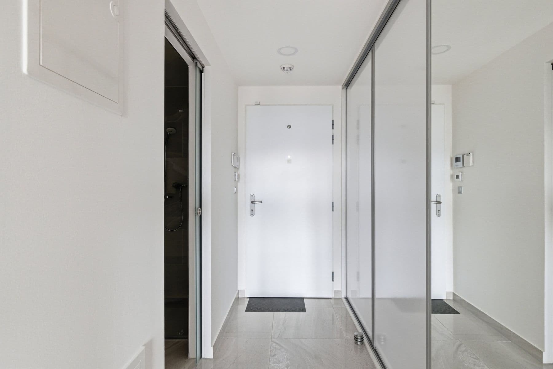 Pronájem bytu 1+kk 33 m², Českomoravská, Praha, Praha Pronájem bytu 1+kk 33 m², Českomoravská, Praha, Praha