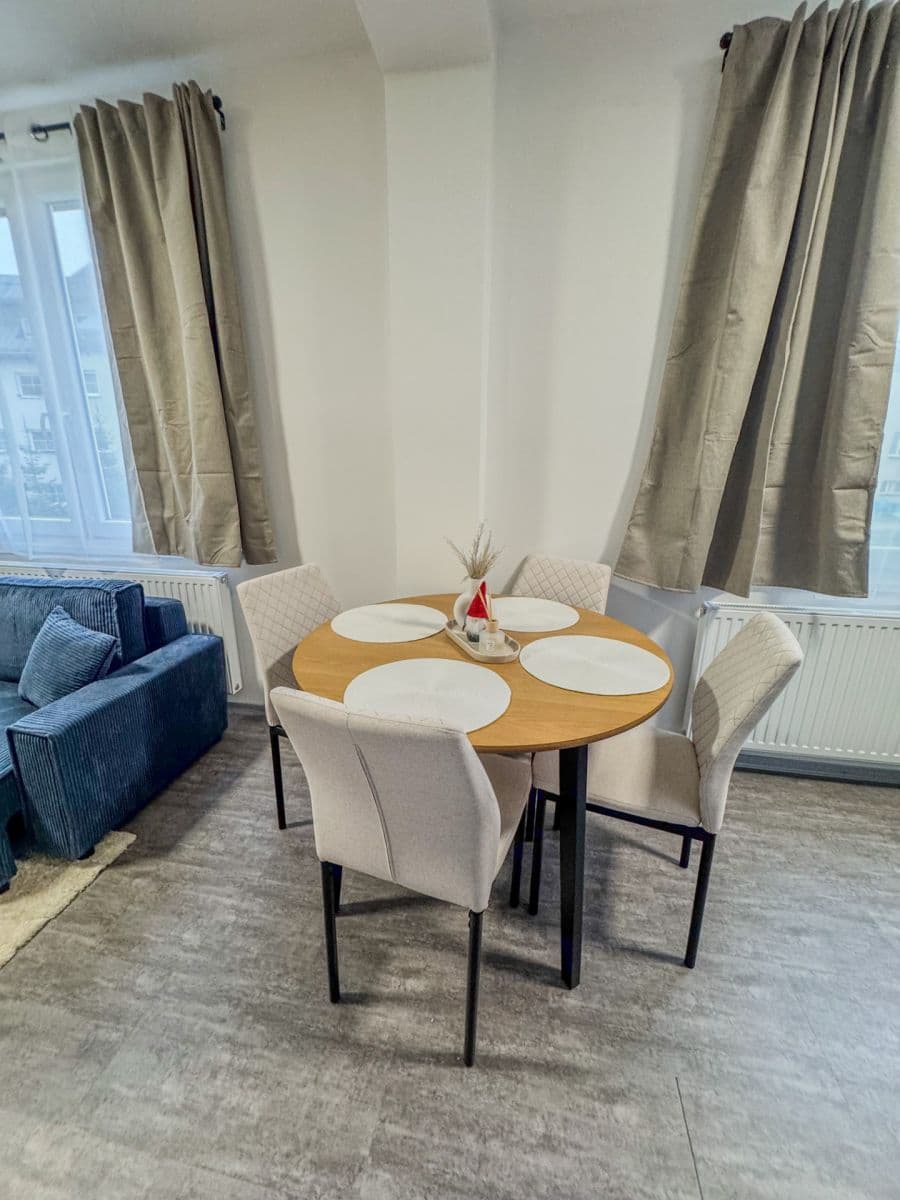 Pronájem bytu 2+kk 40 m², Deštné v Orlických horách, Královéhradecký kraj Pronájem bytu 2+kk 40 m², Deštné v Orlických horách, Královéhradecký kraj