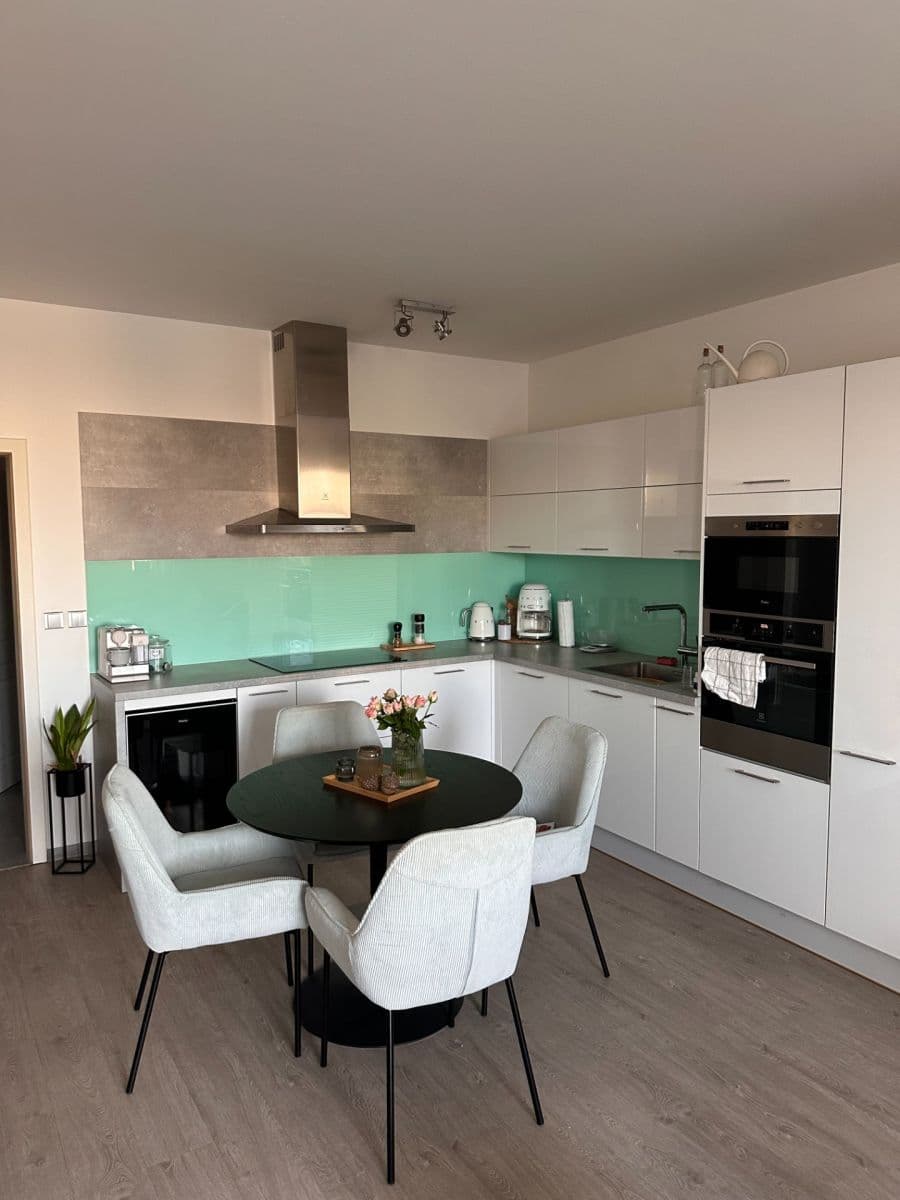 Pronájem bytu 2+kk 66 m², Cholupická, Praha, Praha Pronájem bytu 2+kk 66 m², Cholupická, Praha, Praha