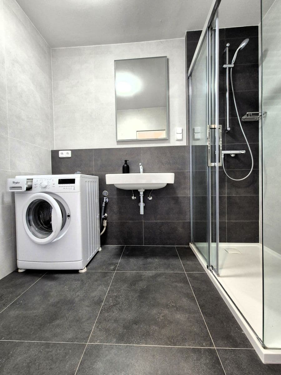 Pronájem bytu 3+1 80 m², Bellušova, Praha, Praha Pronájem bytu 3+1 80 m², Bellušova, Praha, Praha