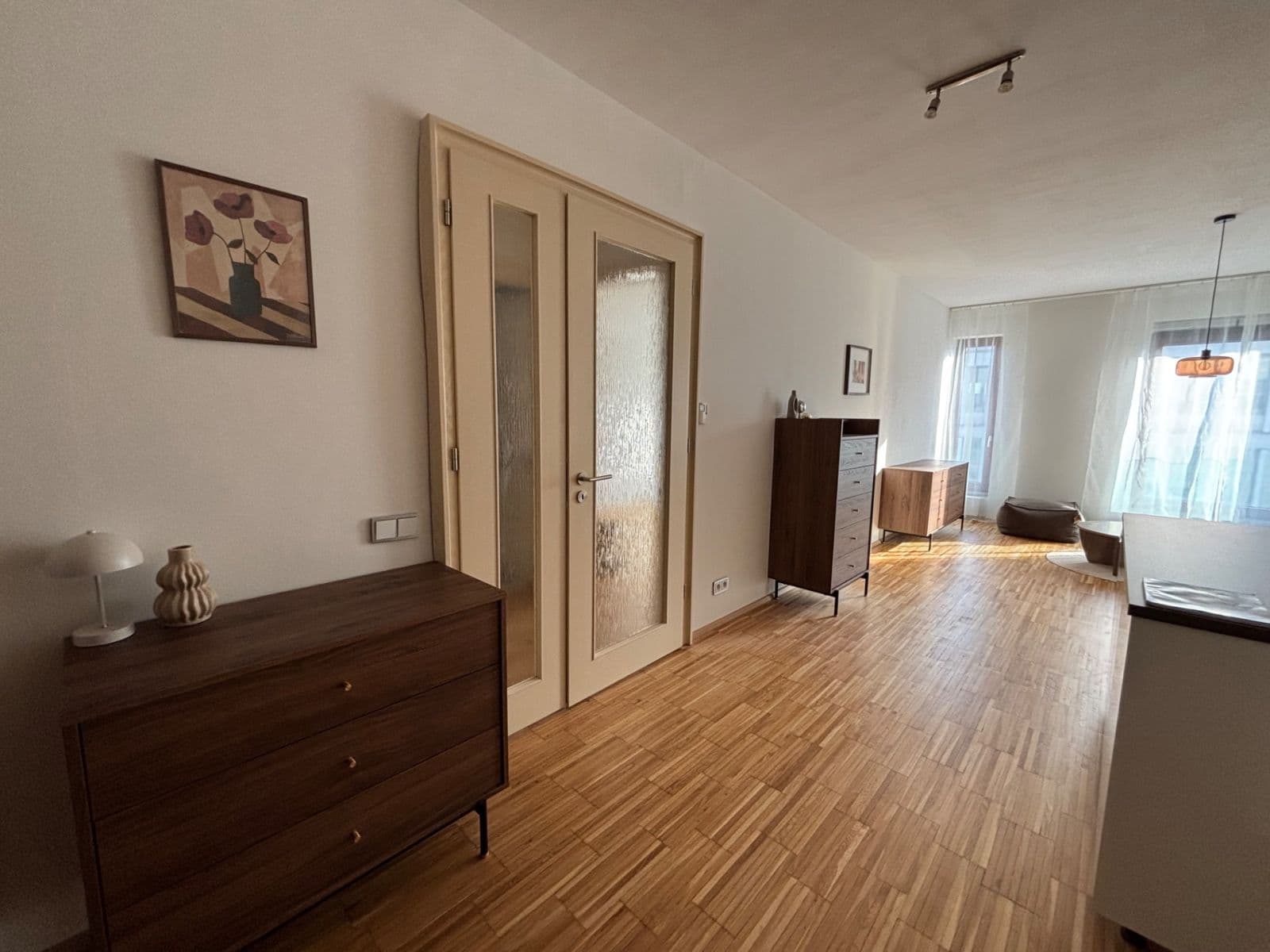 Pronájem bytu 2+kk 65 m², Rohanské nábřeží, Praha, Praha Pronájem bytu 2+kk 65 m², Rohanské nábřeží, Praha, Praha