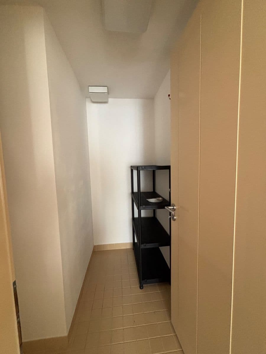 Pronájem bytu 2+kk 65 m², Rohanské nábřeží, Praha, Praha Pronájem bytu 2+kk 65 m², Rohanské nábřeží, Praha, Praha