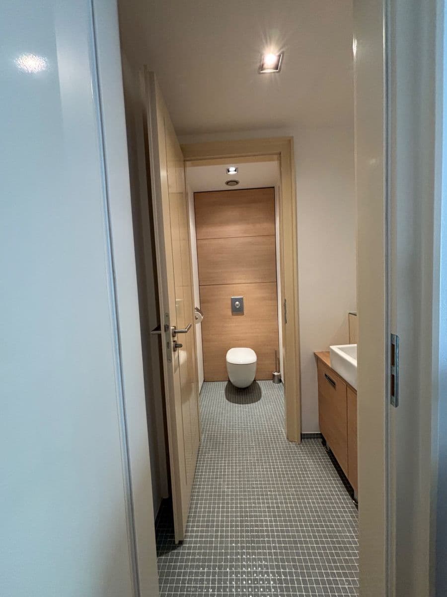 Pronájem bytu 2+kk 65 m², Rohanské nábřeží, Praha, Praha Pronájem bytu 2+kk 65 m², Rohanské nábřeží, Praha, Praha