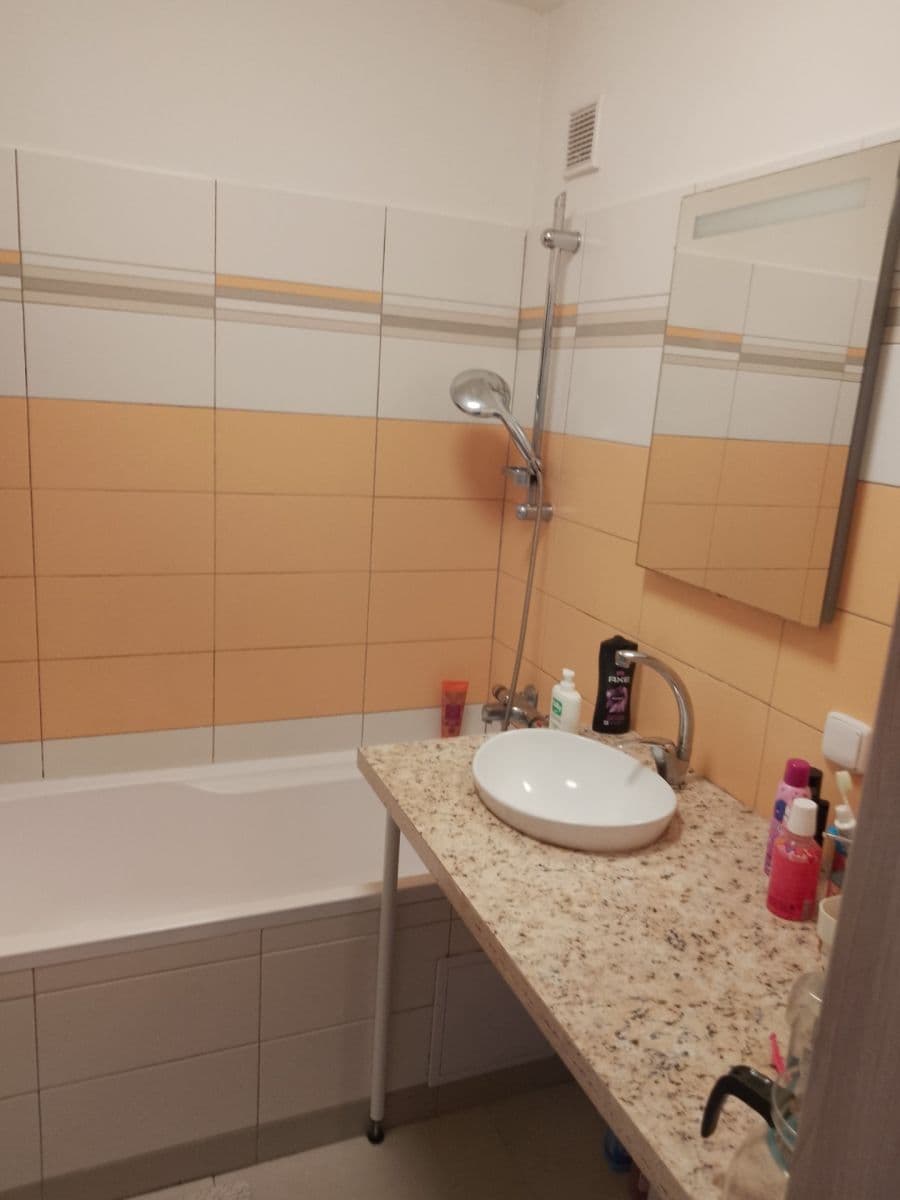 Pronájem bytu 2+kk 50 m², Za Prachárnou, Jihlava, Kraj Vysočina Pronájem bytu 2+kk 50 m², Za Prachárnou, Jihlava, Kraj Vysočina