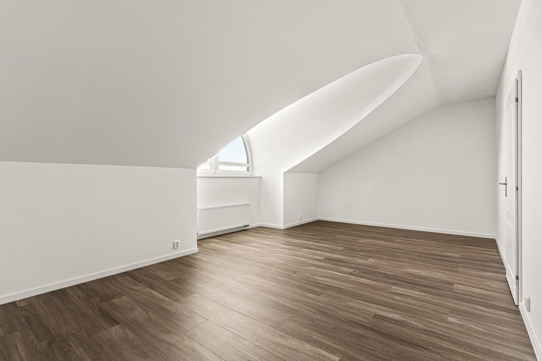 Prodej domu 591 m², pozemek 1.275 m², Skuhrovecká, Mnichovice, Středočeský kraj Prodej domu 591 m², pozemek 1.275 m², Skuhrovecká, Mnichovice, Středočeský kraj