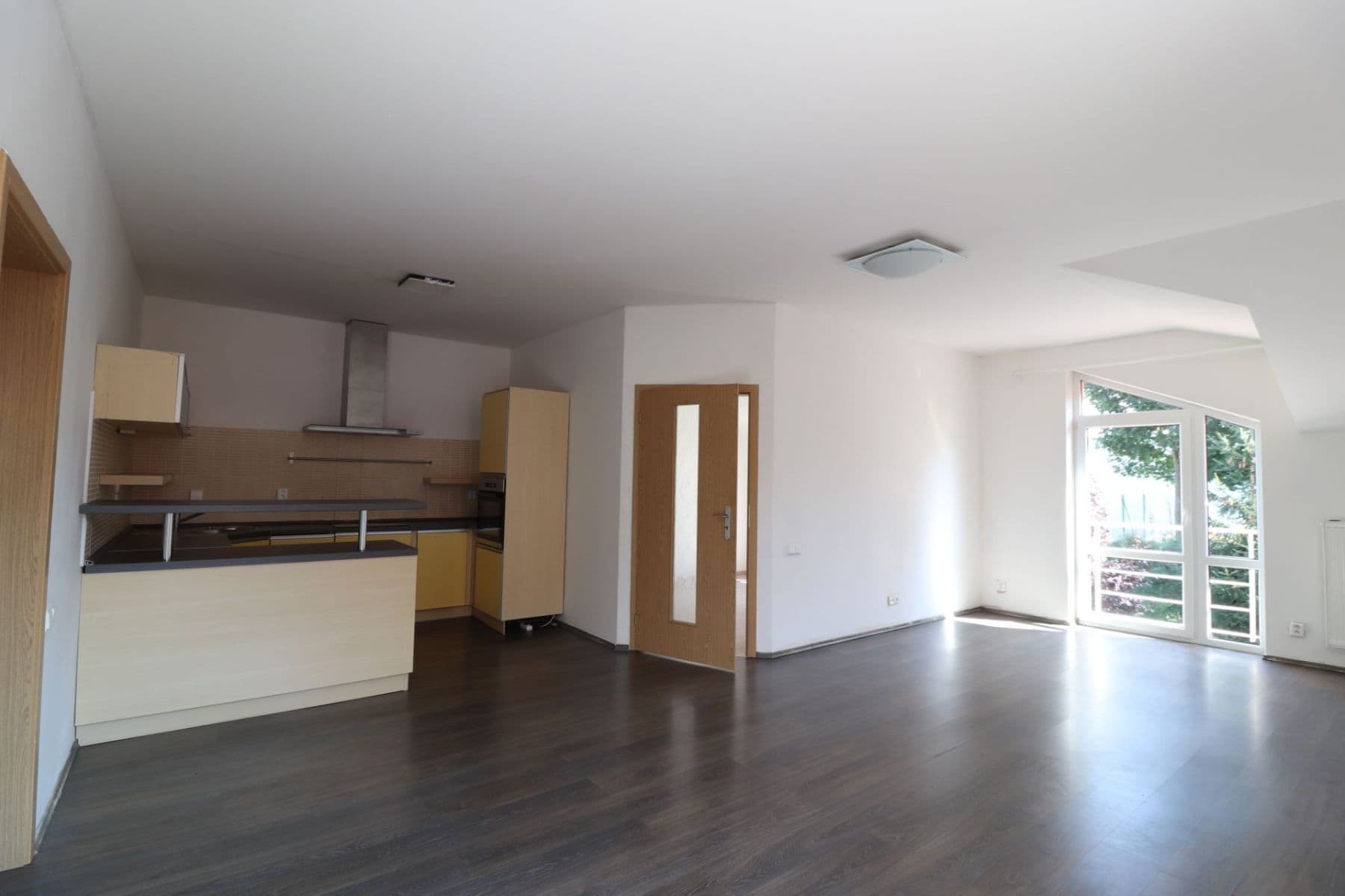 Pronájem bytu 3+kk 77 m², Za Hotelem, Nupaky, Středočeský kraj Pronájem bytu 3+kk 77 m², Za Hotelem, Nupaky, Středočeský kraj