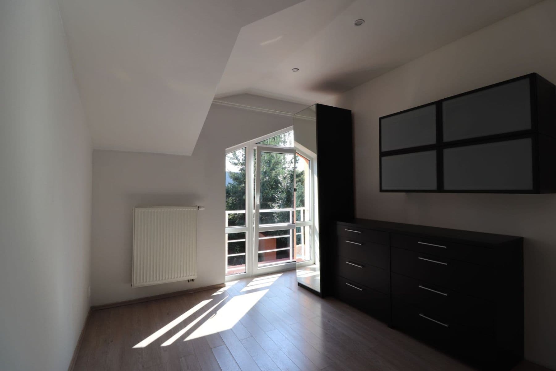 Pronájem bytu 3+kk 77 m², Za Hotelem, Nupaky, Středočeský kraj Pronájem bytu 3+kk 77 m², Za Hotelem, Nupaky, Středočeský kraj