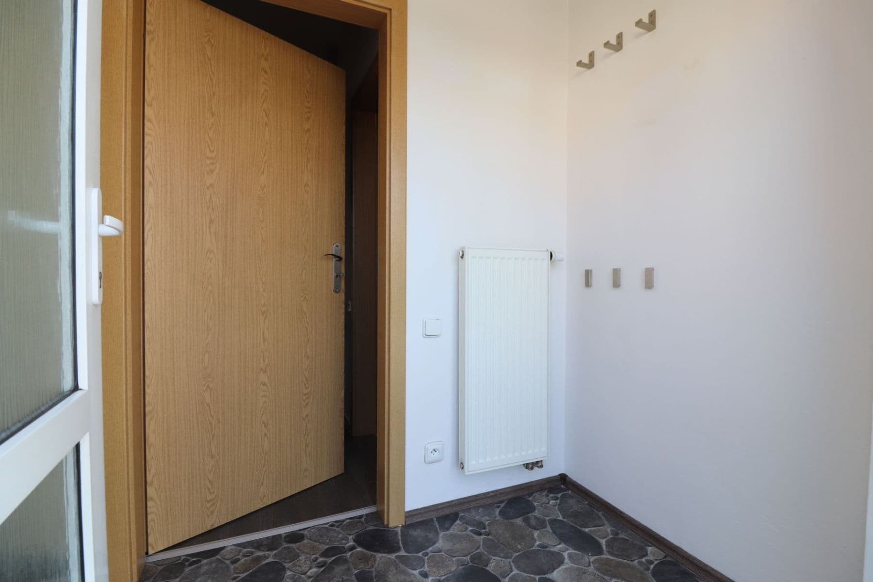 Pronájem bytu 3+kk 77 m², Za Hotelem, Nupaky, Středočeský kraj Pronájem bytu 3+kk 77 m², Za Hotelem, Nupaky, Středočeský kraj