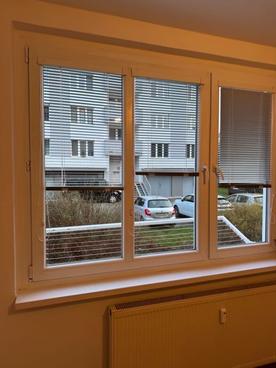 Pronájem bytu 2+1 52 m², Roztoky, Středočeský kraj Pronájem bytu 2+1 52 m², Roztoky, Středočeský kraj