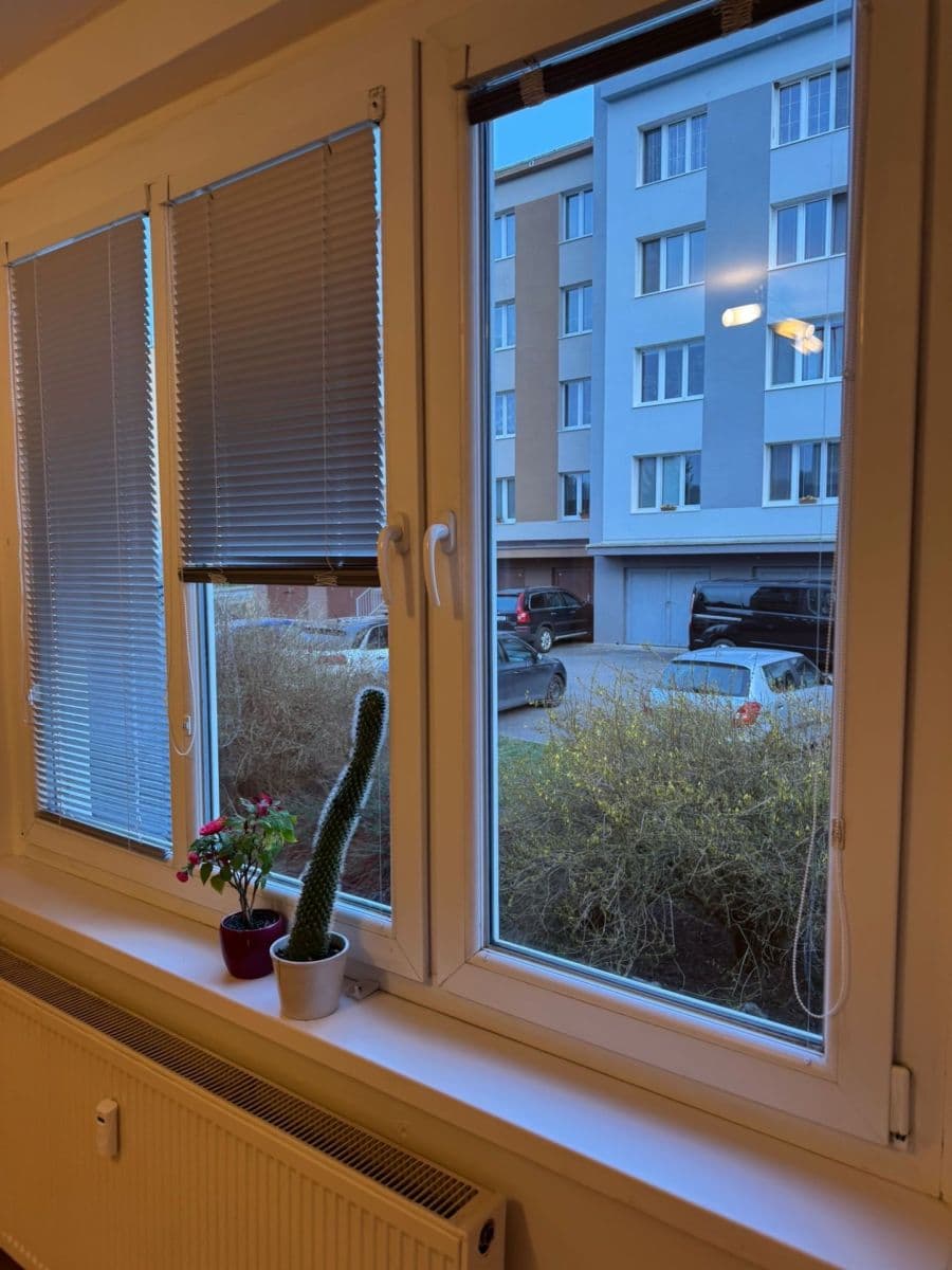 Pronájem bytu 2+1 52 m², Roztoky, Středočeský kraj Pronájem bytu 2+1 52 m², Roztoky, Středočeský kraj