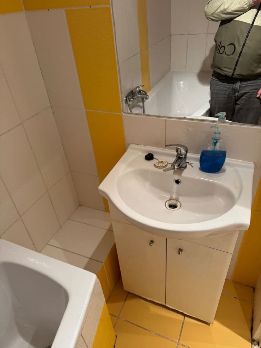 Pronájem bytu 2+1 52 m², Roztoky, Středočeský kraj Pronájem bytu 2+1 52 m², Roztoky, Středočeský kraj