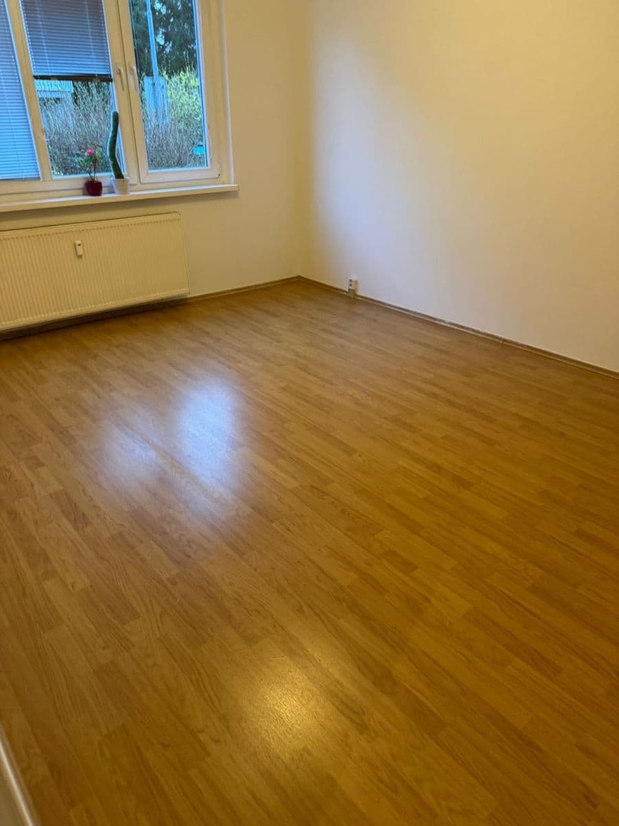 Pronájem bytu 2+1 52 m², Roztoky, Středočeský kraj Pronájem bytu 2+1 52 m², Roztoky, Středočeský kraj