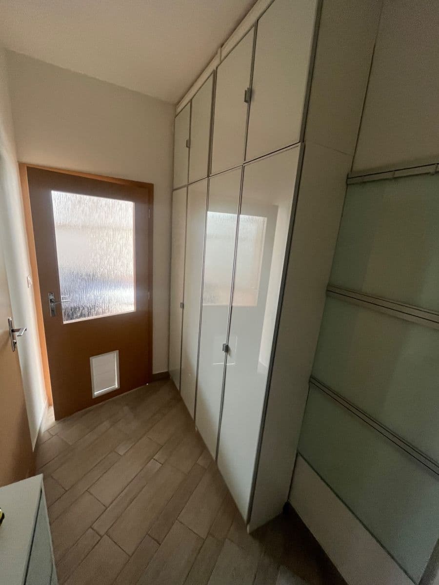 Pronájem bytu 1+kk 37 m², Padovská, Praha, Praha Pronájem bytu 1+kk 37 m², Padovská, Praha, Praha