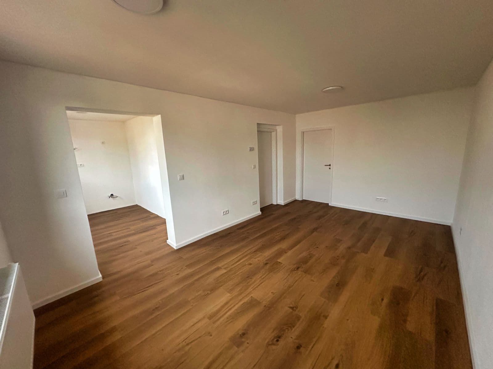 Prodej bytu 2+1 54 m², Nádražní, Jindřichův Hradec, Jihočeský kraj Prodej bytu 2+1 54 m², Nádražní, Jindřichův Hradec, Jihočeský kraj