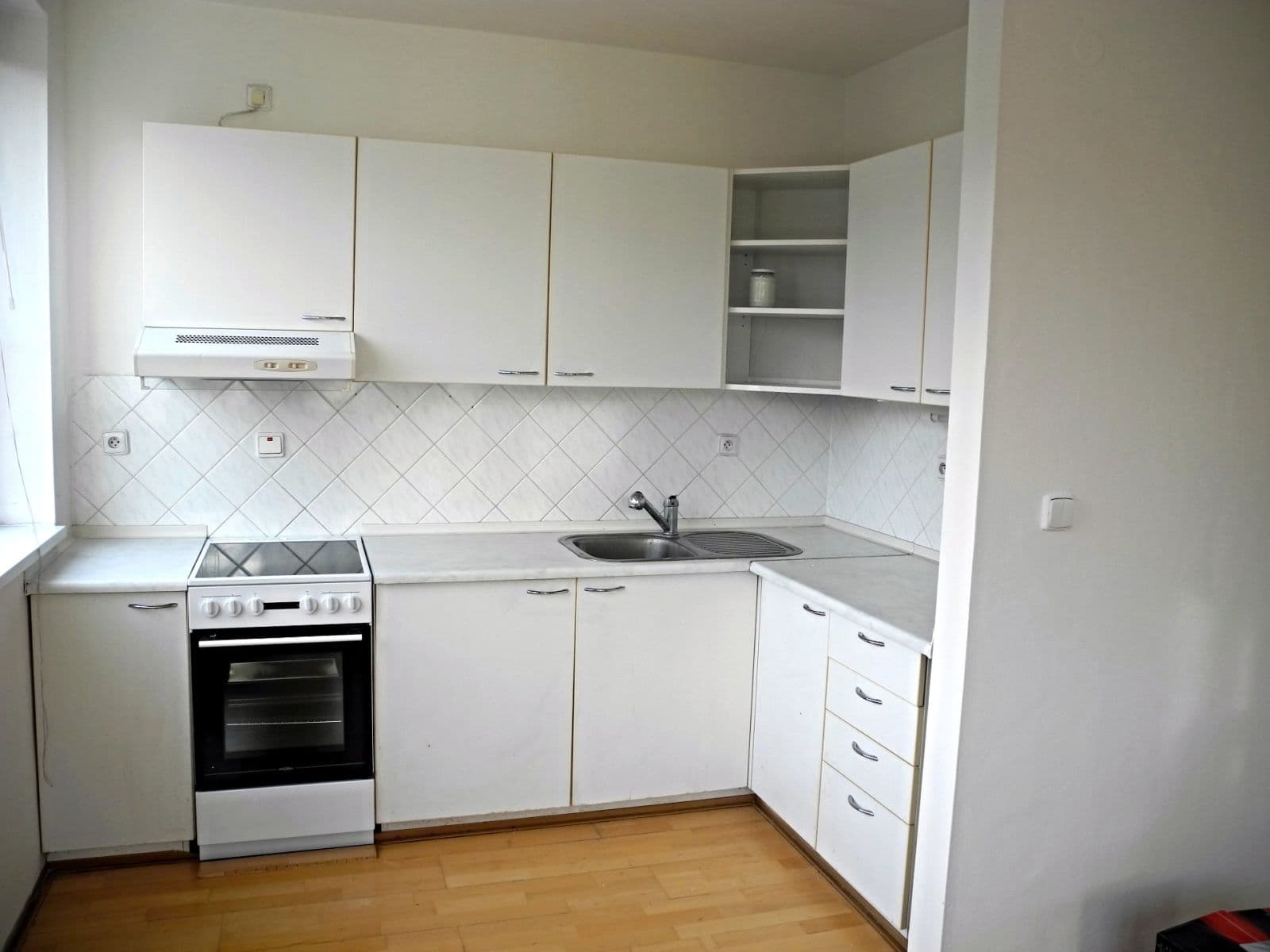Pronájem bytu 1+kk 46 m², Zahradníčkova, Praha, Praha Pronájem bytu 1+kk 46 m², Zahradníčkova, Praha, Praha