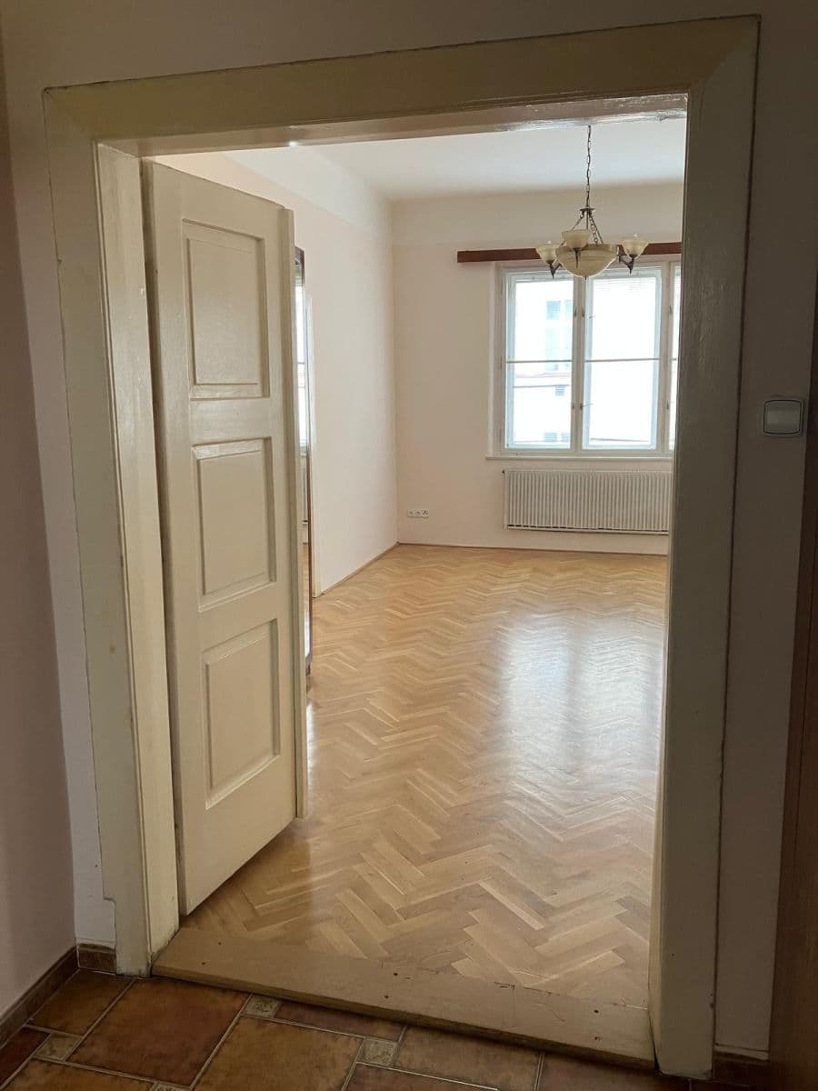 Pronájem bytu 3+1 105 m², Václavkova, Praha, Praha Pronájem bytu 3+1 105 m², Václavkova, Praha, Praha