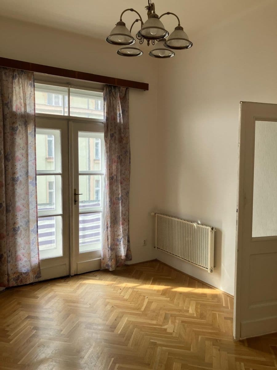 Pronájem bytu 3+1 105 m², Václavkova, Praha, Praha Pronájem bytu 3+1 105 m², Václavkova, Praha, Praha