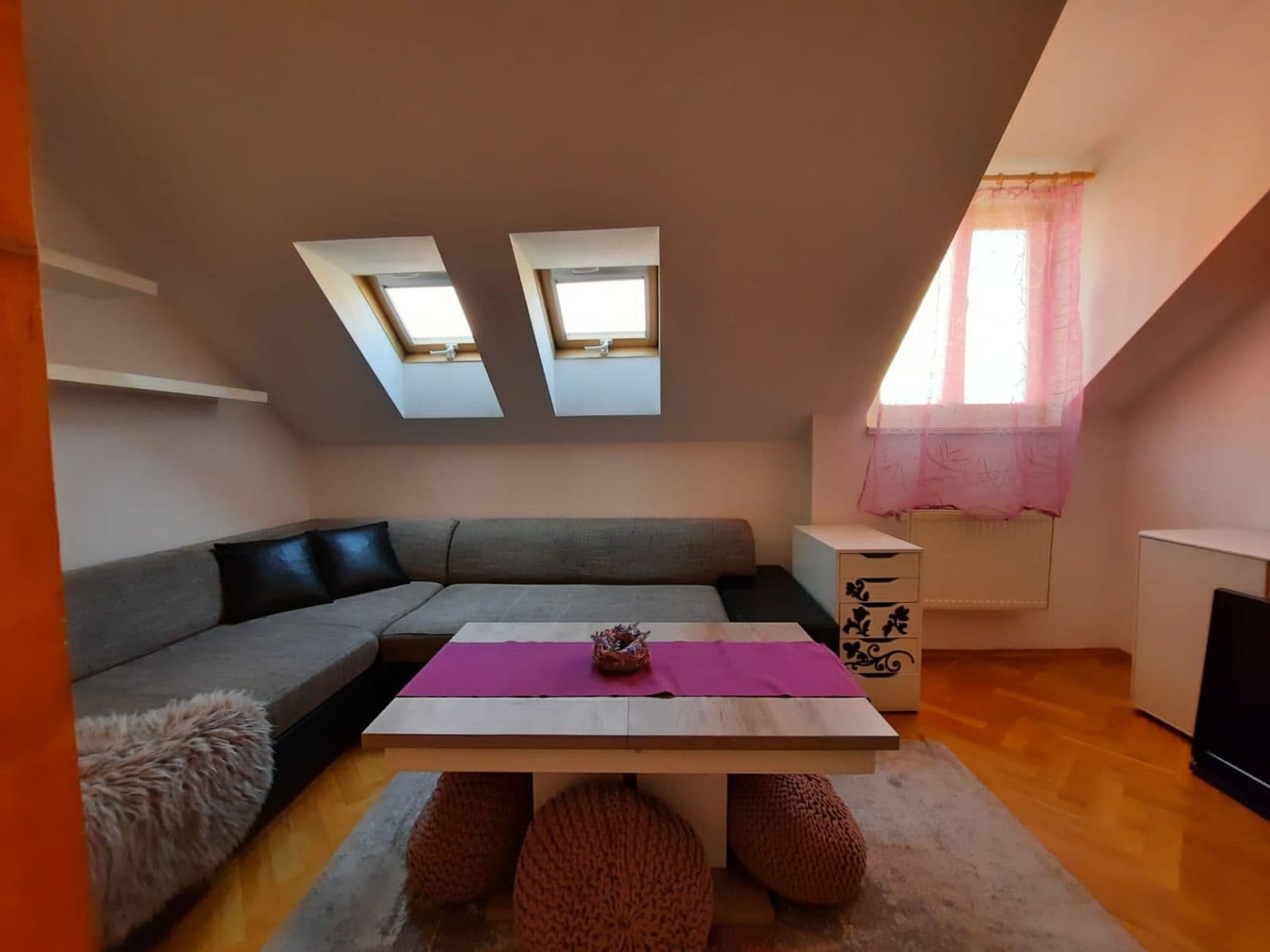 Prodej bytu 1+kk 35 m², Orebitská, Praha, Praha Prodej bytu 1+kk 35 m², Orebitská, Praha, Praha