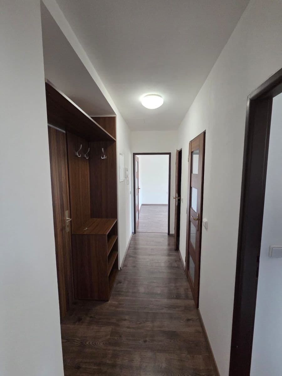 Pronájem bytu 2+1 54 m², Medkova, Hradec Králové, Královéhradecký kraj Pronájem bytu 2+1 54 m², Medkova, Hradec Králové, Královéhradecký kraj
