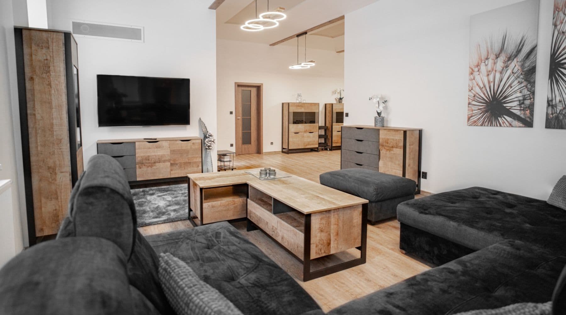 Prodej domu 550 m², pozemek 1.494 m², Polská, Trutnov, Královéhradecký kraj Prodej domu 550 m², pozemek 1.494 m², Polská, Trutnov, Královéhradecký kraj