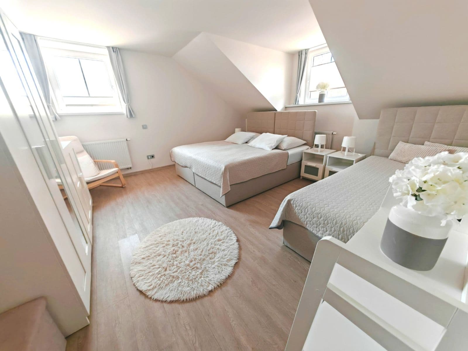 Prodej domu 550 m², pozemek 1.494 m², Polská, Trutnov, Královéhradecký kraj Prodej domu 550 m², pozemek 1.494 m², Polská, Trutnov, Královéhradecký kraj