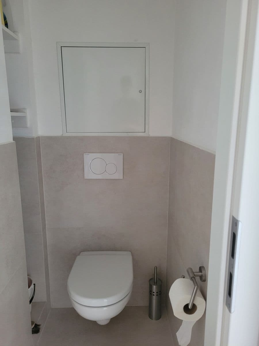 Pronájem bytu 2+kk 55 m², Komornická, Praha, Praha Pronájem bytu 2+kk 55 m², Komornická, Praha, Praha