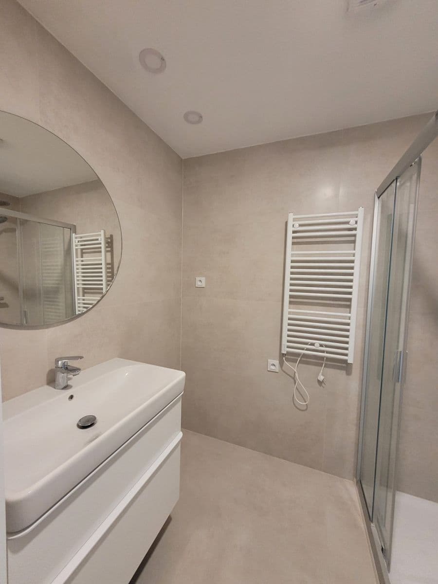 Pronájem bytu 2+kk 55 m², Komornická, Praha, Praha Pronájem bytu 2+kk 55 m², Komornická, Praha, Praha