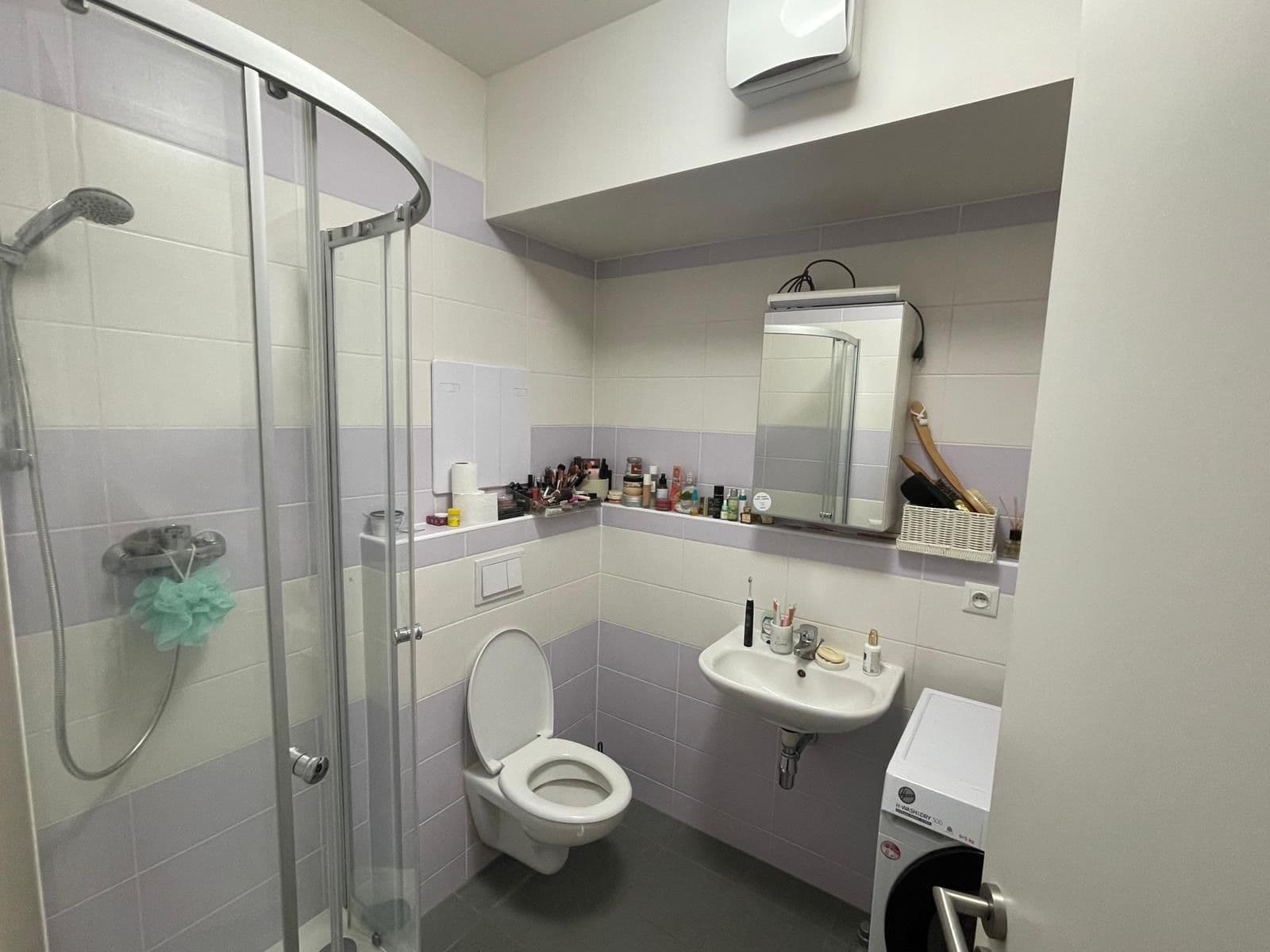 Pronájem bytu 1+kk 37 m², Olgy Havlové, Praha, Praha Pronájem bytu 1+kk 37 m², Olgy Havlové, Praha, Praha