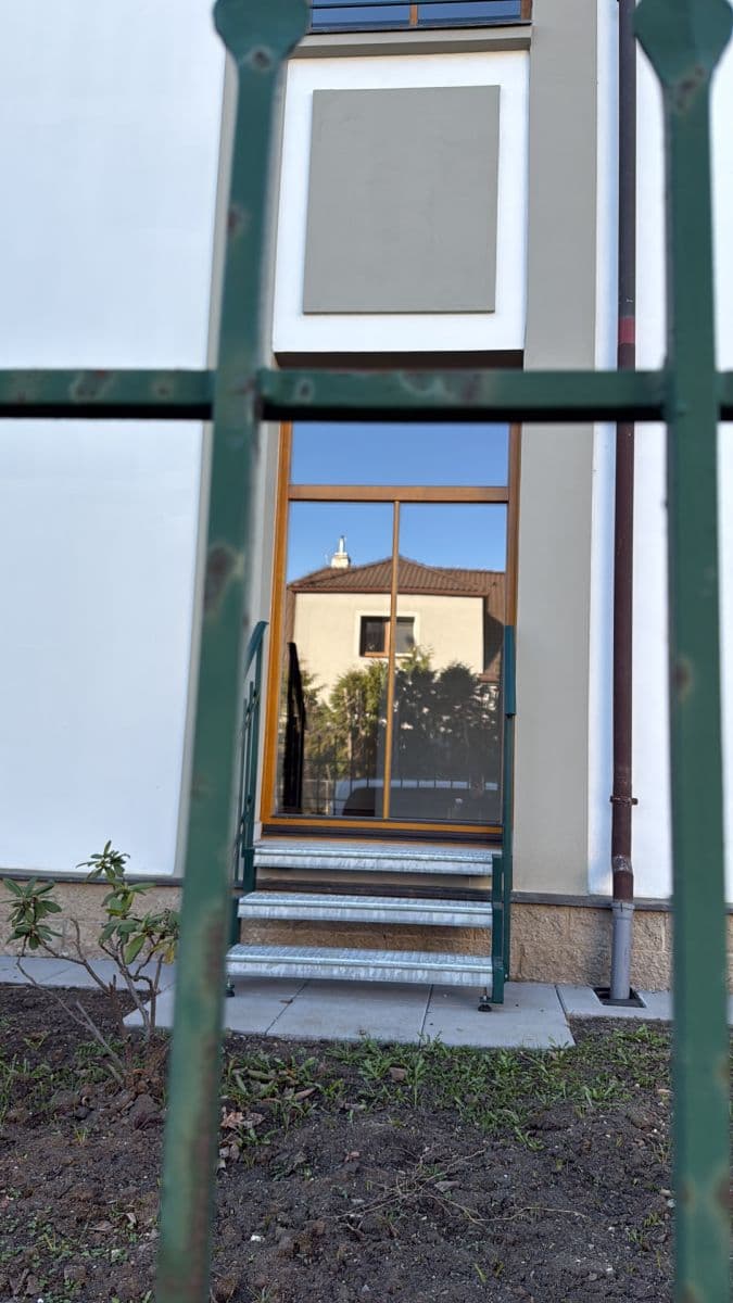 Pronájem bytu 1+kk 20 m², Jenečská, Praha, Praha Pronájem bytu 1+kk 20 m², Jenečská, Praha, Praha