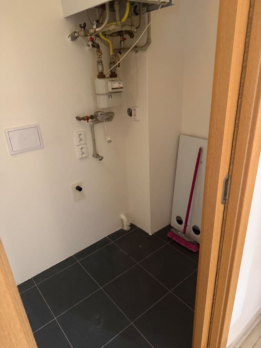 Pronájem bytu 1+1 70 m², Karlovo nám., Třebíč, Kraj Vysočina Pronájem bytu 1+1 70 m², Karlovo nám., Třebíč, Kraj Vysočina