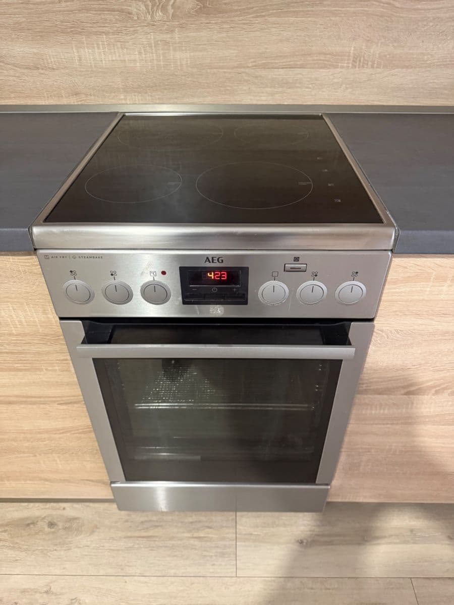 Pronájem bytu 1+1 70 m², Karlovo nám., Třebíč, Kraj Vysočina Pronájem bytu 1+1 70 m², Karlovo nám., Třebíč, Kraj Vysočina