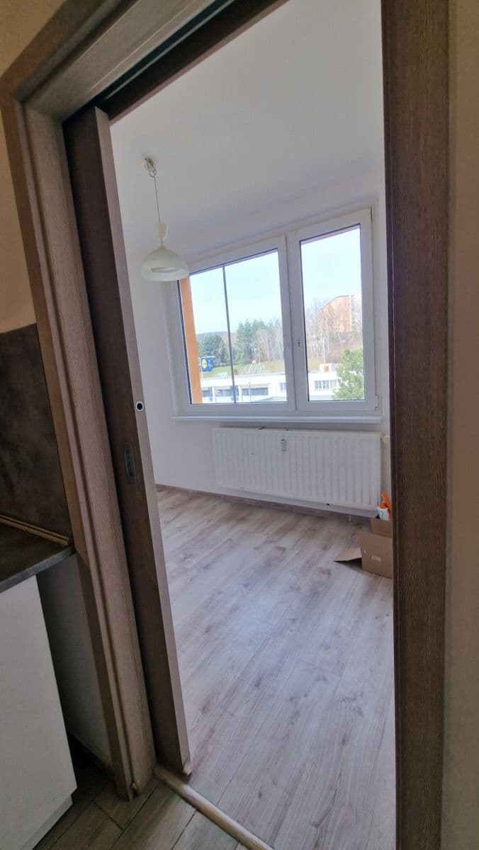 Pronájem bytu 2+1 60 m², Kamenná, Chomutov, Ústecký kraj Pronájem bytu 2+1 60 m², Kamenná, Chomutov, Ústecký kraj