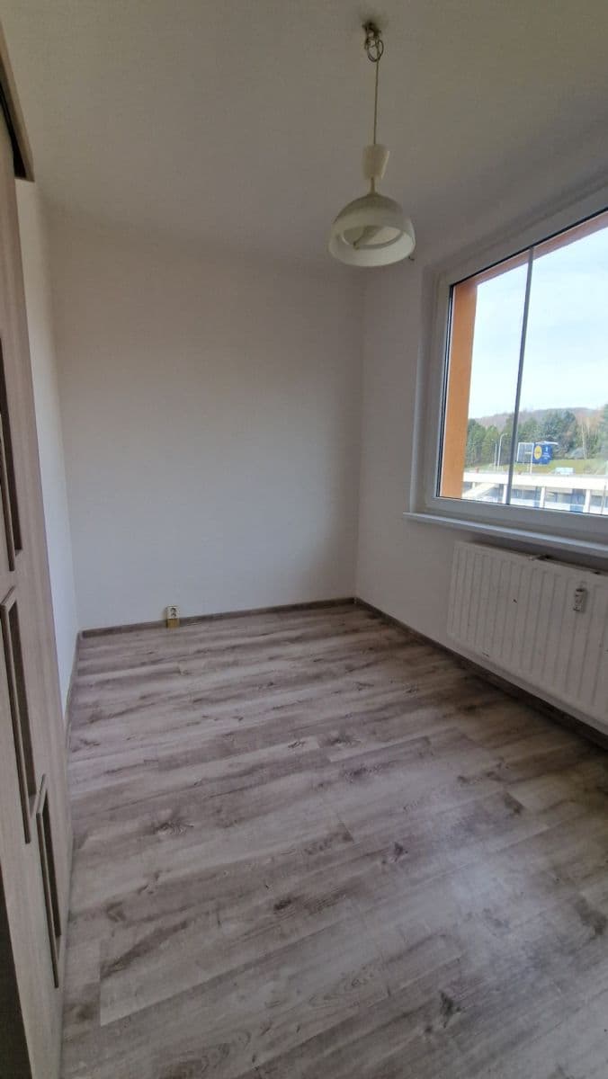Pronájem bytu 2+1 60 m², Kamenná, Chomutov, Ústecký kraj Pronájem bytu 2+1 60 m², Kamenná, Chomutov, Ústecký kraj