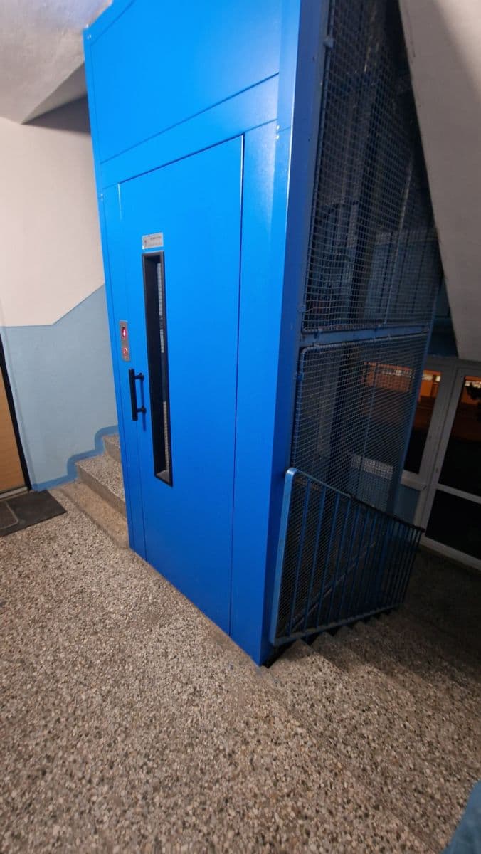 Pronájem bytu 2+1 60 m², Kamenná, Chomutov, Ústecký kraj Pronájem bytu 2+1 60 m², Kamenná, Chomutov, Ústecký kraj