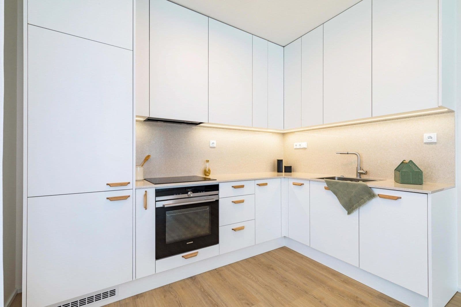 Pronájem bytu 2+kk 54 m², Vrbenského, Praha, Praha Pronájem bytu 2+kk 54 m², Vrbenského, Praha, Praha