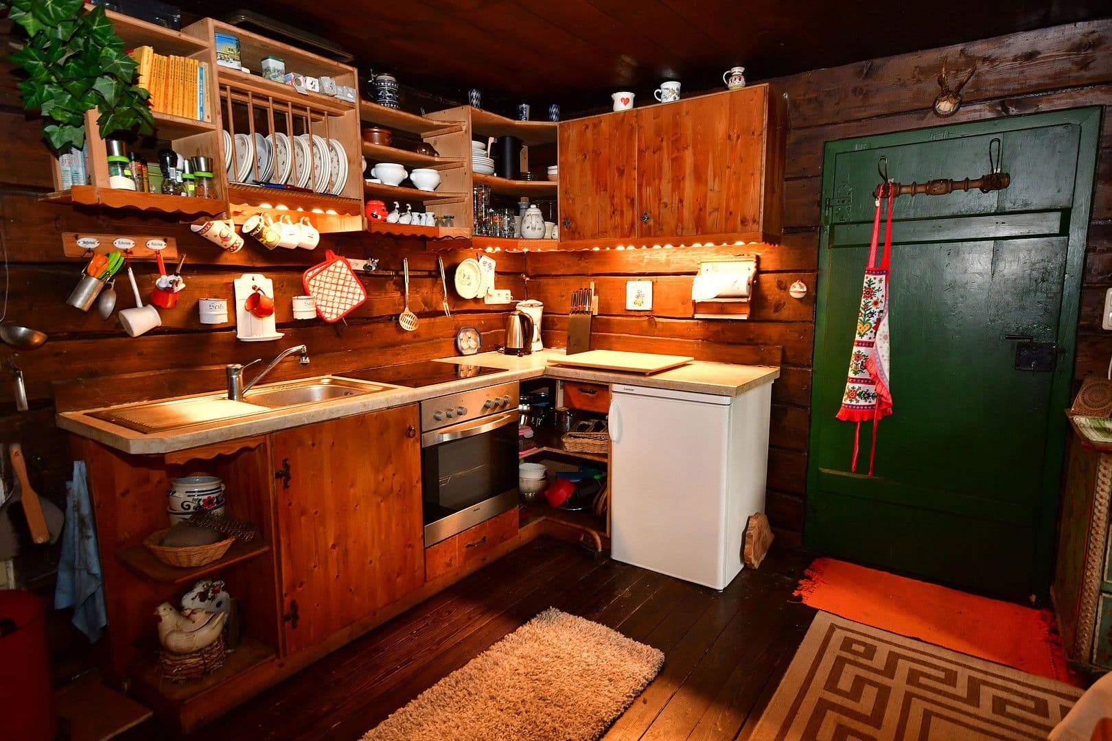 Prodej domu 50 m², pozemek 2.890 m², Bernried, Bavorsko Prodej domu 50 m², pozemek 2.890 m², Bernried, Bavorsko