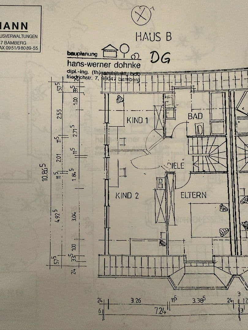 Prodej domu 126 m², pozemek 530 m², Lerchenweg 48, Stegaurach, Bavorsko Prodej domu 126 m², pozemek 530 m², Lerchenweg 48, Stegaurach, Bavorsko