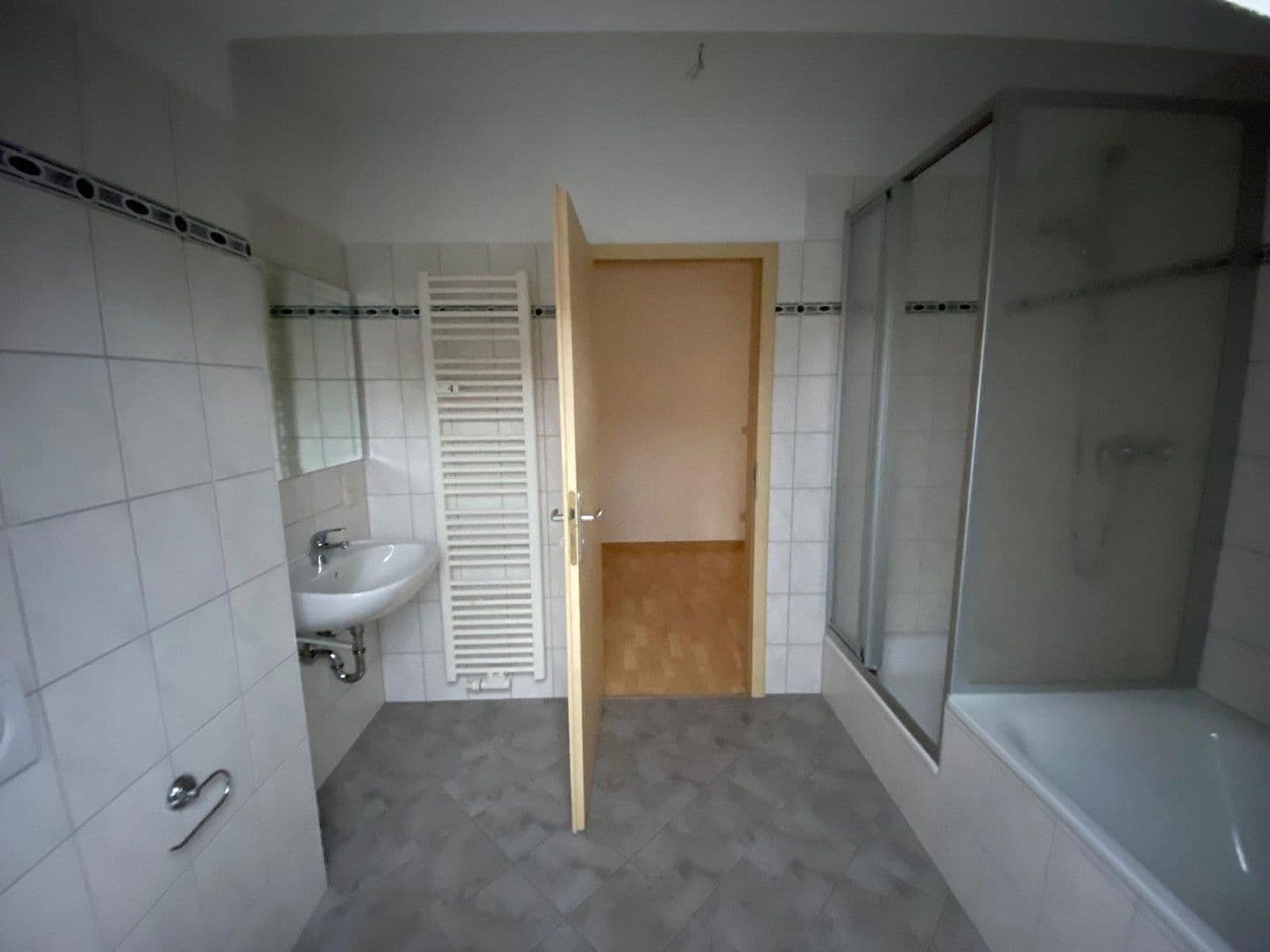 Pronájem bytu 2+1 53 m², Leipzig, Sasko Pronájem bytu 2+1 53 m², Leipzig, Sasko