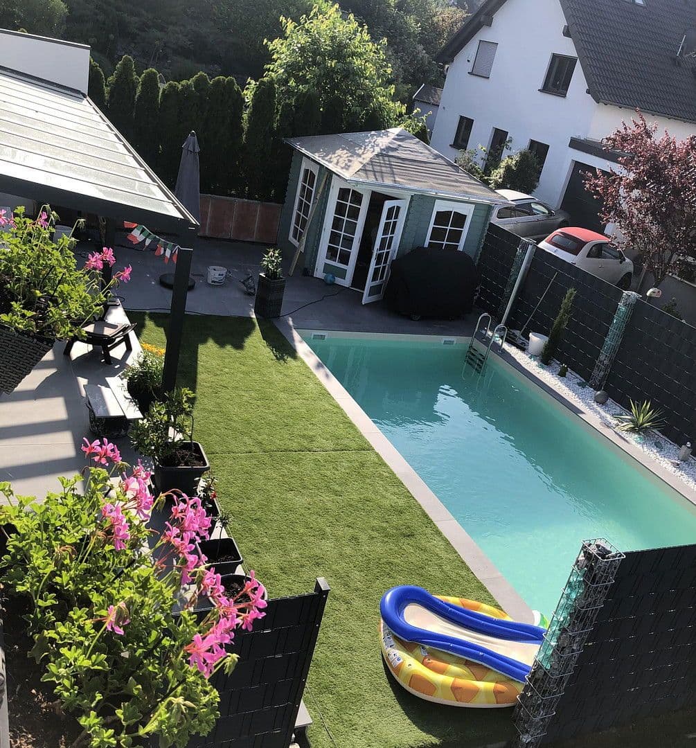 Prodej domu 250 m², pozemek 312 m², Wuppertal, Severní Porýní-Vestfálsko Prodej domu 250 m², pozemek 312 m², Wuppertal, Severní Porýní-Vestfálsko