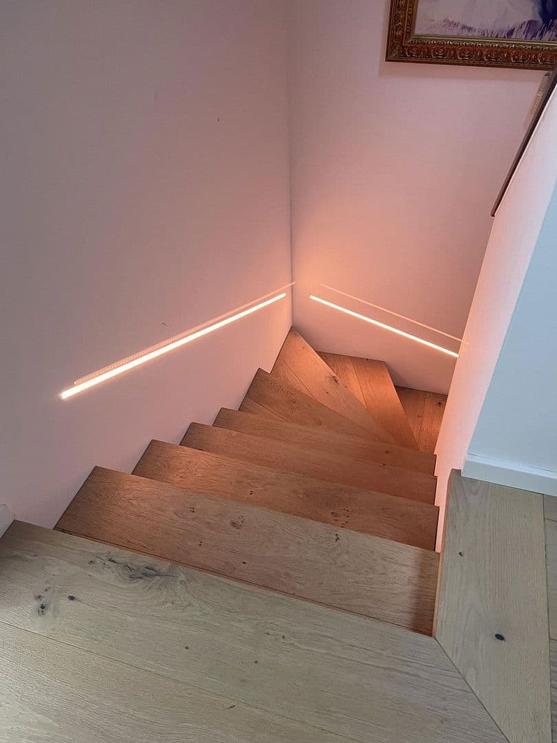 Prodej domu 250 m², pozemek 312 m², Wuppertal, Severní Porýní-Vestfálsko Prodej domu 250 m², pozemek 312 m², Wuppertal, Severní Porýní-Vestfálsko