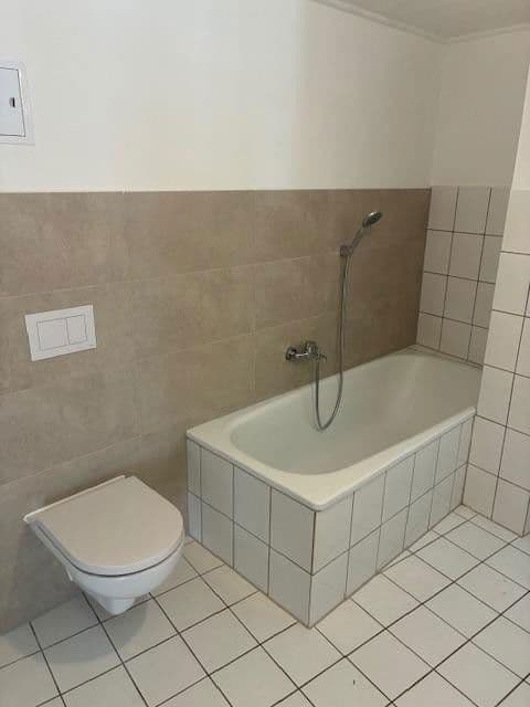 Pronájem bytu 3+kk 133 m², Alte Dorfstraße 1a, Seesen, Dolní Sasko Pronájem bytu 3+kk 133 m², Alte Dorfstraße 1a, Seesen, Dolní Sasko